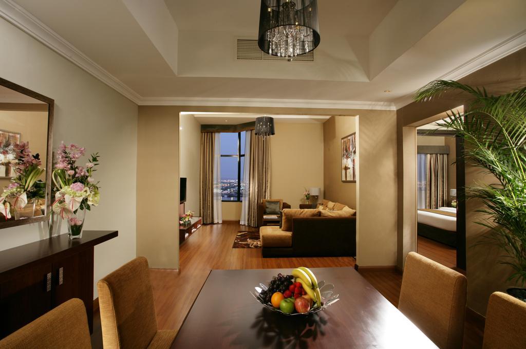 Ramada Hotel & Suites By Wyndham Adžmán Exteriér fotografie
